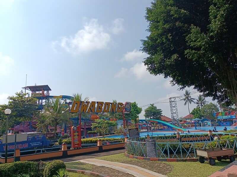 owabong waterpark