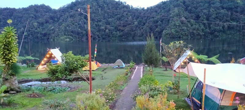 area camping yang luas